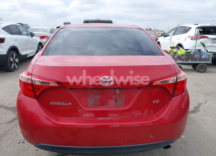 Photo 17 of 2018 Toyota Corolla LE (VIN 2T1BURHE1JC068106)