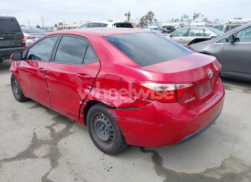 Photo 3 of 2018 Toyota Corolla LE (VIN 2T1BURHE1JC068106)