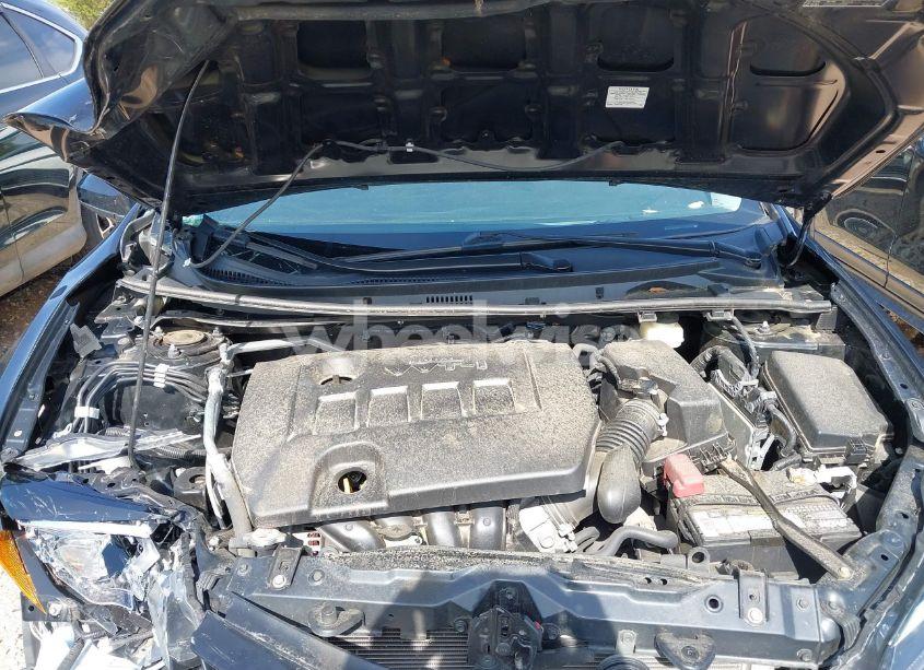 Photo 10 of 2018 Toyota Corolla LE (VIN 2T1BURHE1JC082619)