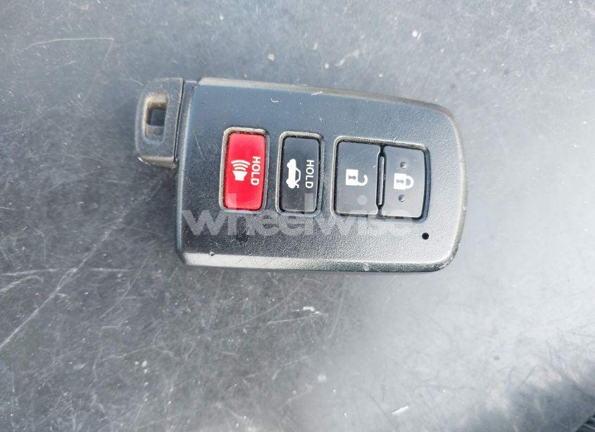 Photo 11 of 2018 Toyota Corolla XSE (VIN 2T1BURHE1JC112301)