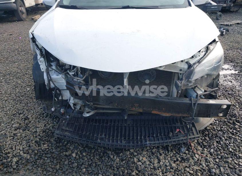 Photo 6 of 2018 Toyota Corolla XSE (VIN 2T1BURHE1JC112301)