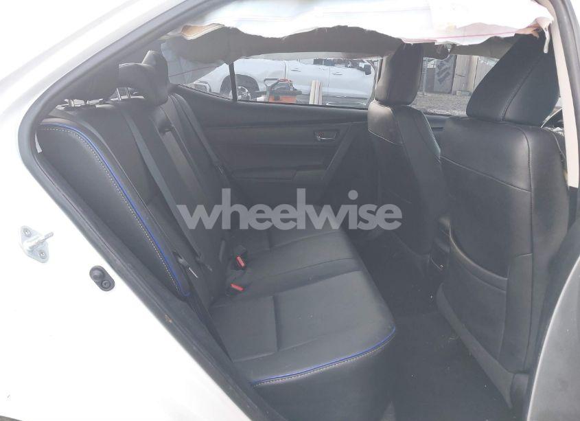 Photo 8 of 2018 Toyota Corolla XSE (VIN 2T1BURHE1JC112301)