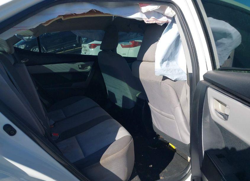 Photo 8 of 2018 Toyota Corolla LE (VIN 2T1BURHE1JC114890)