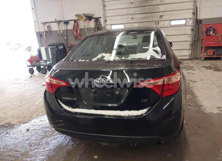 Photo 16 of 2018 Toyota Corolla LE (VIN 2T1BURHE1JC118485)