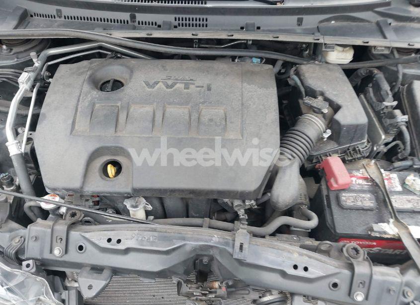 Photo 10 of 2018 Toyota Corolla LE (VIN 2T1BURHE1JC966995)