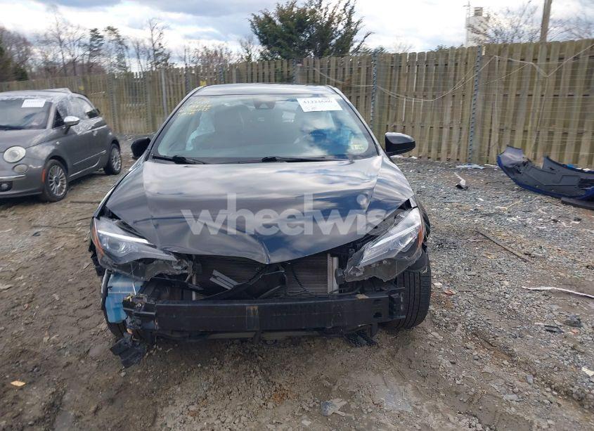 Photo 12 of 2018 Toyota Corolla LE (VIN 2T1BURHE1JC966995)