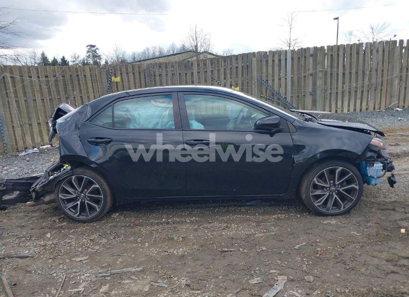 Photo 13 of 2018 Toyota Corolla LE (VIN 2T1BURHE1JC966995)