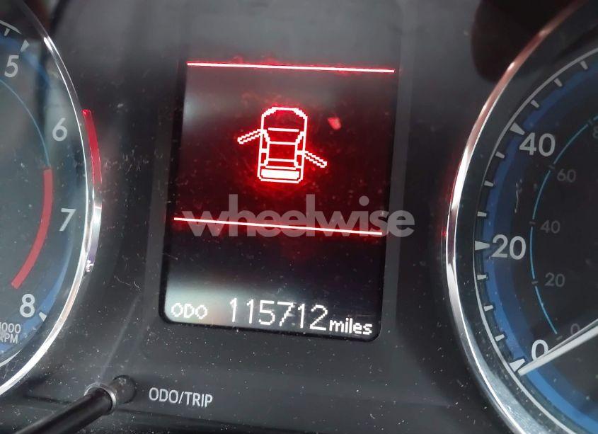 Photo 15 of 2018 Toyota Corolla LE (VIN 2T1BURHE1JC966995)