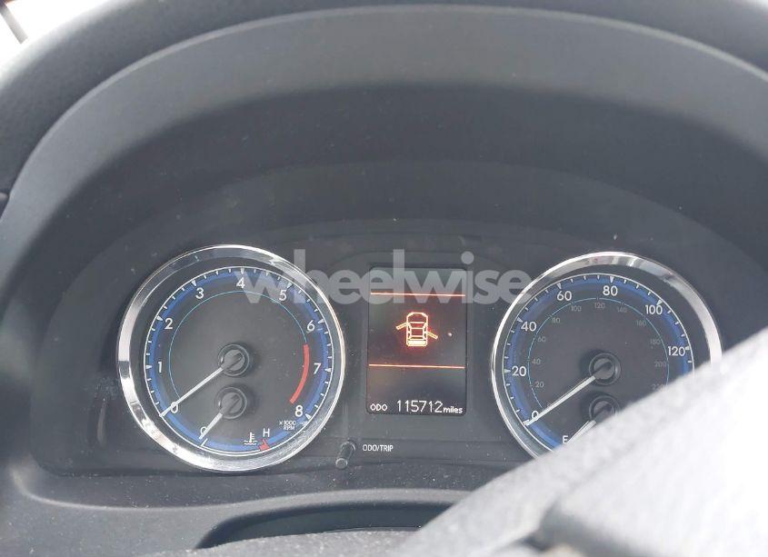 Photo 7 of 2018 Toyota Corolla LE (VIN 2T1BURHE1JC966995)