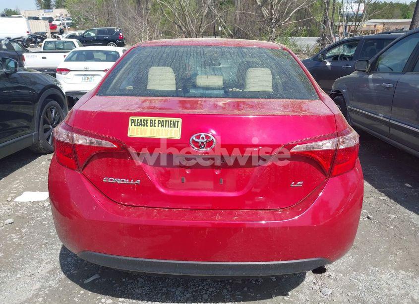 Photo 16 of 2019 Toyota Corolla LE (VIN 2T1BURHE1KC130945)
