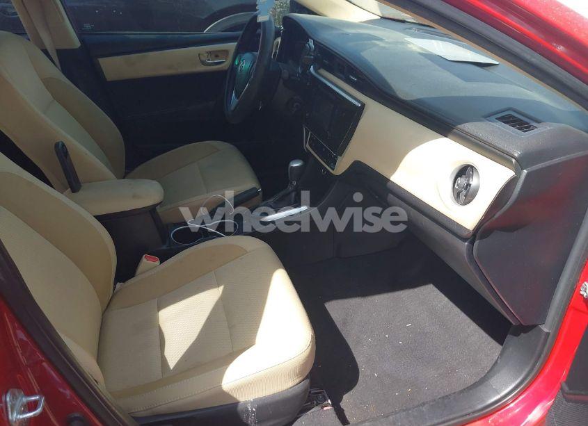 Photo 5 of 2019 Toyota Corolla LE (VIN 2T1BURHE1KC130945)