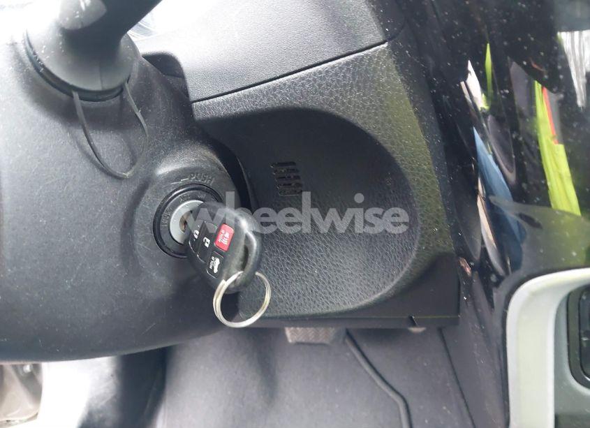 Photo 11 of 2019 Toyota Corolla LE (VIN 2T1BURHE1KC153948)