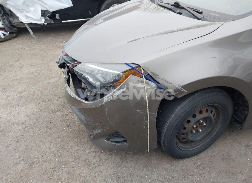 Photo 17 of 2019 Toyota Corolla LE (VIN 2T1BURHE1KC153948)