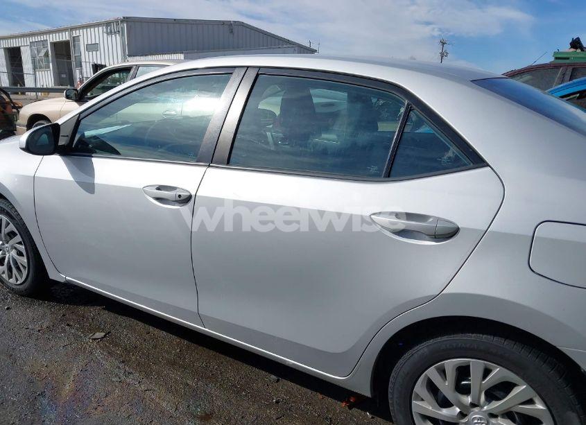 Photo 14 of 2019 Toyota Corolla LE (VIN 2T1BURHE1KC156154)