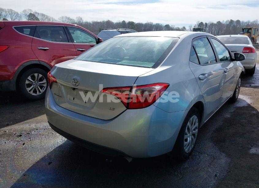 Photo 4 of 2019 Toyota Corolla LE (VIN 2T1BURHE1KC156154)