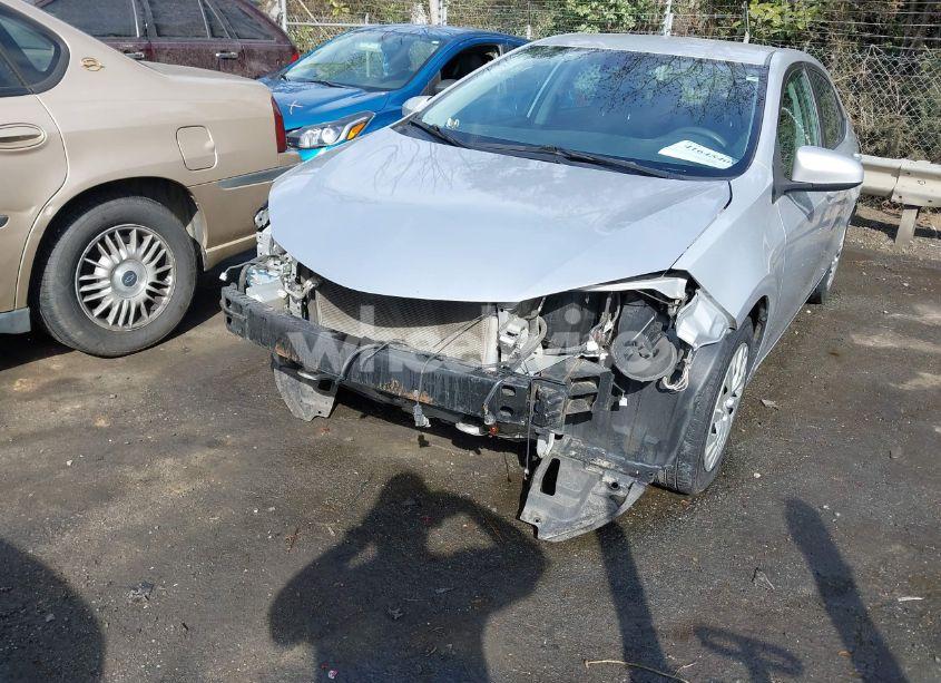 Photo 6 of 2019 Toyota Corolla LE (VIN 2T1BURHE1KC156154)