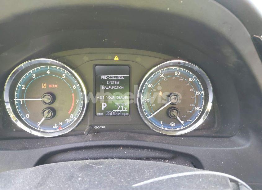 Photo 7 of 2019 Toyota Corolla LE (VIN 2T1BURHE1KC156154)