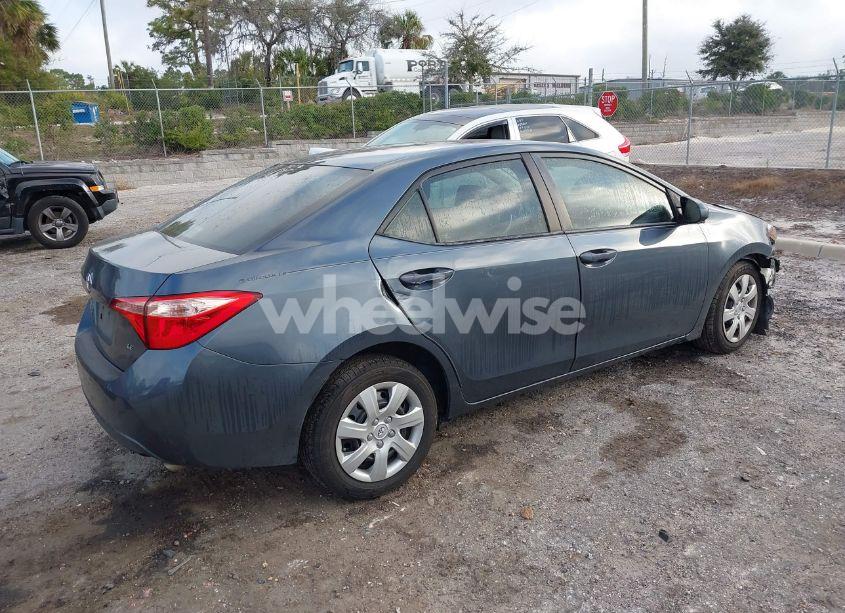 Photo 4 of 2019 Toyota Corolla LE (VIN 2T1BURHE1KC162181)