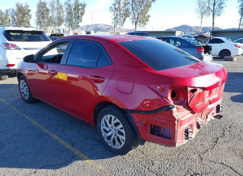 Photo 3 of 2019 Toyota Corolla LE (VIN 2T1BURHE1KC164741)