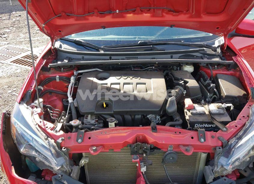 Photo 10 of 2019 Toyota Corolla LE (VIN 2T1BURHE1KC194709)