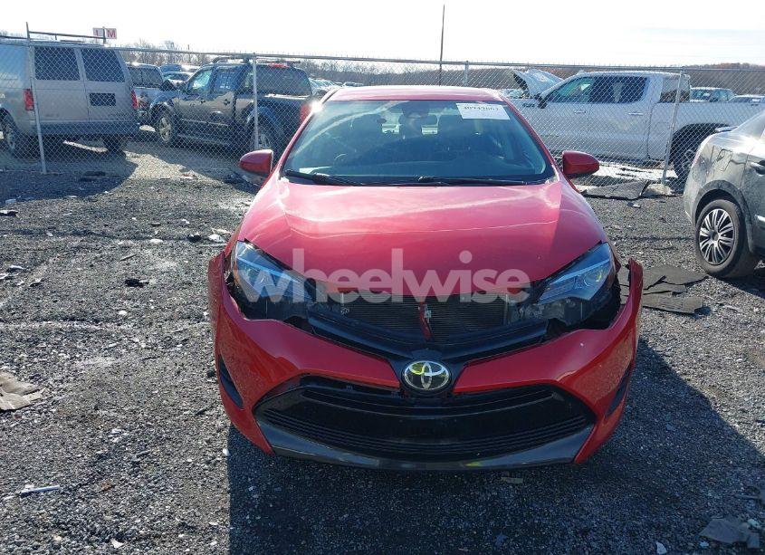 Photo 12 of 2019 Toyota Corolla LE (VIN 2T1BURHE1KC194709)