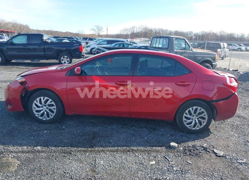 Photo 14 of 2019 Toyota Corolla LE (VIN 2T1BURHE1KC194709)