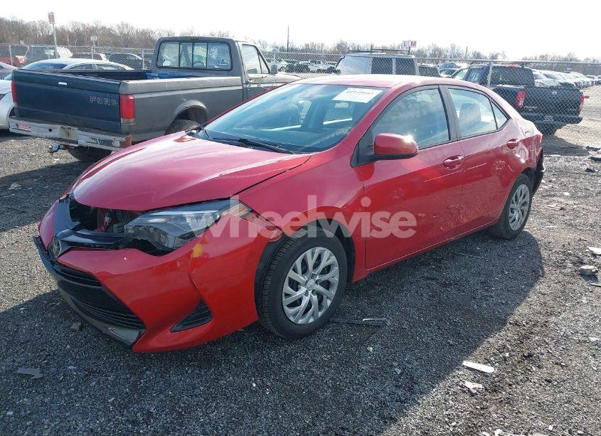Photo 6 of 2019 Toyota Corolla LE (VIN 2T1BURHE1KC194709)