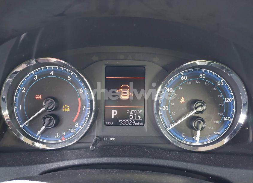 Photo 7 of 2019 Toyota Corolla LE (VIN 2T1BURHE1KC194709)
