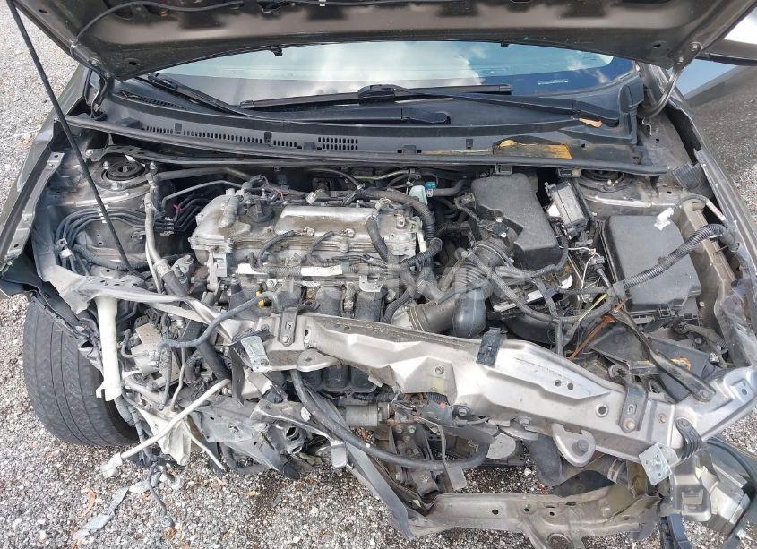 Photo 10 of 2019 Toyota Corolla LE (VIN 2T1BURHE1KC198355)