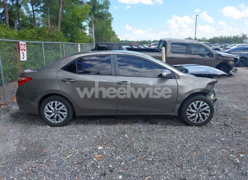 Photo 13 of 2019 Toyota Corolla LE (VIN 2T1BURHE1KC198355)