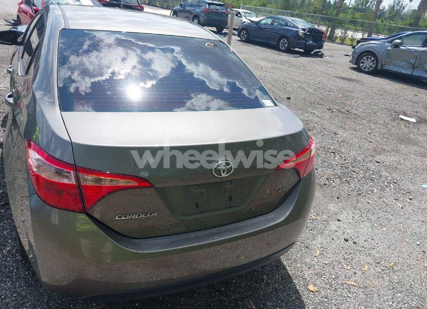 Photo 16 of 2019 Toyota Corolla LE (VIN 2T1BURHE1KC198355)