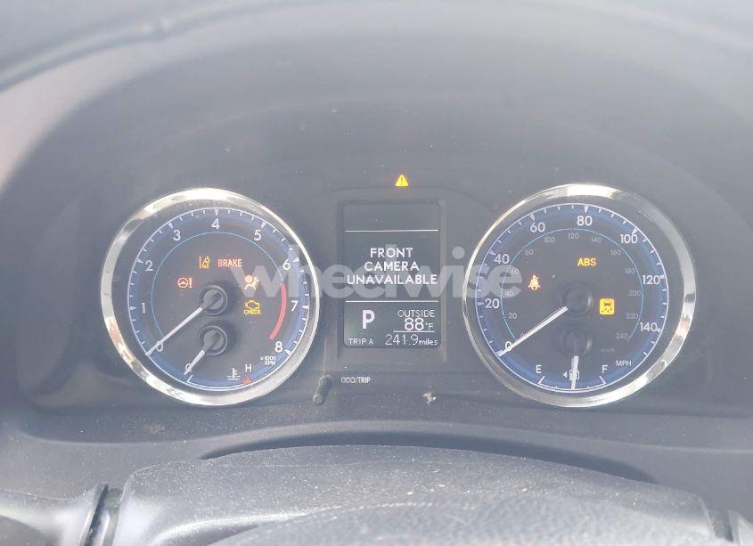 Photo 7 of 2019 Toyota Corolla LE (VIN 2T1BURHE1KC198355)