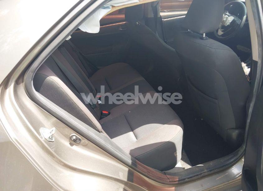 Photo 8 of 2019 Toyota Corolla LE (VIN 2T1BURHE1KC198355)