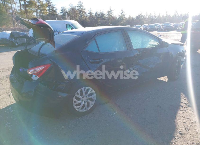 Photo 4 of 2019 Toyota Corolla LE (VIN 2T1BURHE1KC198940)