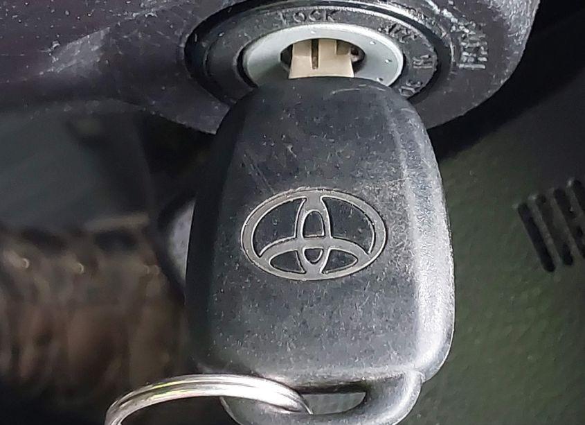 Photo 11 of 2019 Toyota Corolla LE (VIN 2T1BURHE1KC203795)