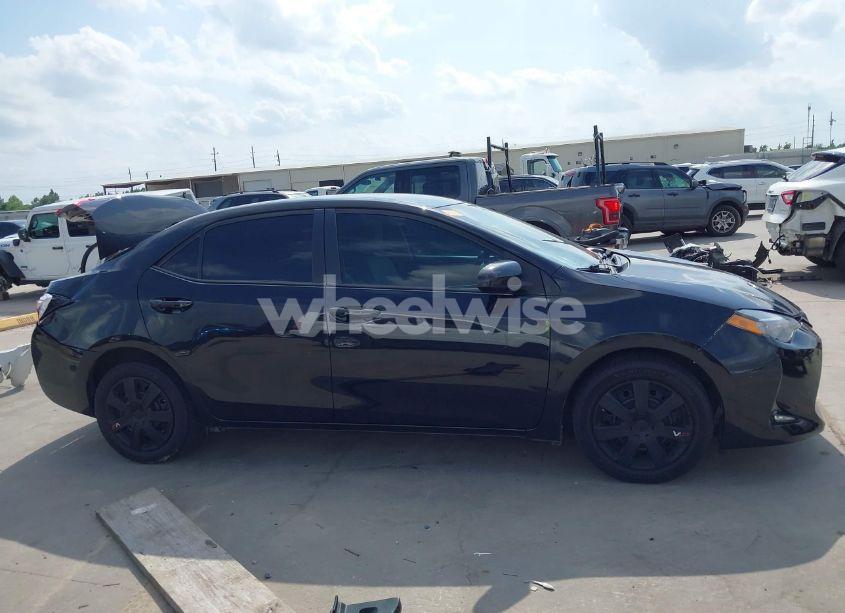 Photo 13 of 2019 Toyota Corolla LE (VIN 2T1BURHE1KC212688)