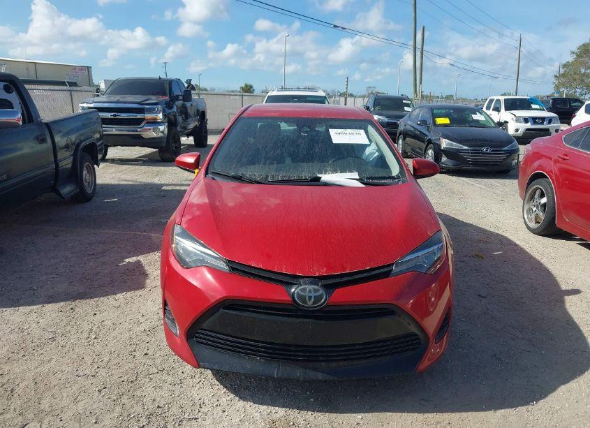Photo 12 of 2019 Toyota Corolla LE (VIN 2T1BURHE1KC212917)