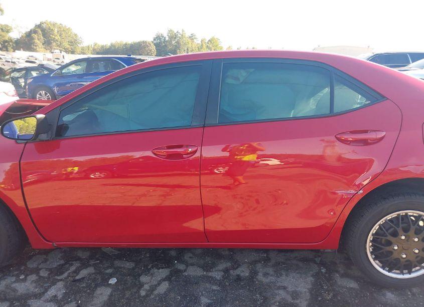 Photo 14 of 2019 Toyota Corolla LE (VIN 2T1BURHE1KC215686)