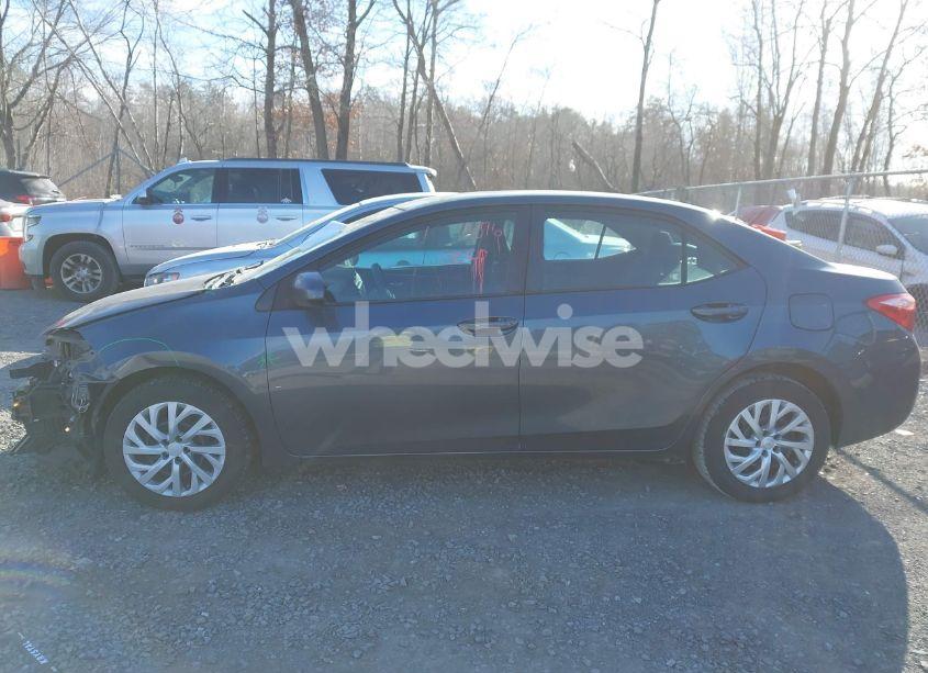 Photo 14 of 2019 Toyota Corolla LE (VIN 2T1BURHE1KC216062)