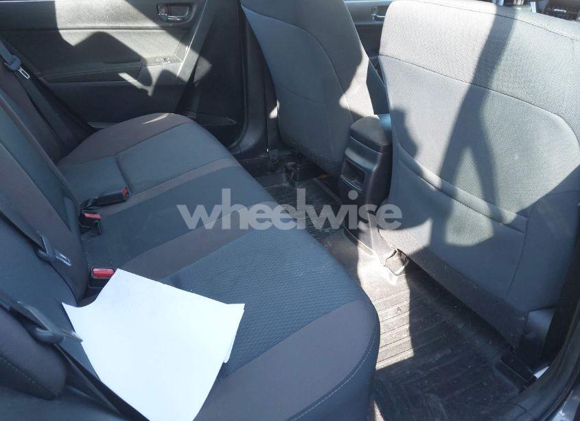 Photo 8 of 2019 Toyota Corolla LE (VIN 2T1BURHE1KC216062)