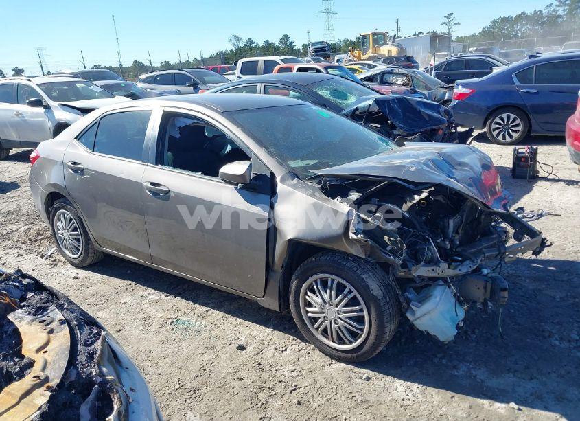 Photo 13 of 2019 Toyota Corolla LE (VIN 2T1BURHE1KC225697)