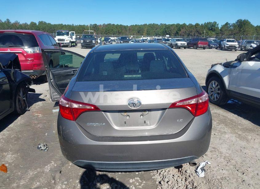 Photo 16 of 2019 Toyota Corolla LE (VIN 2T1BURHE1KC225697)