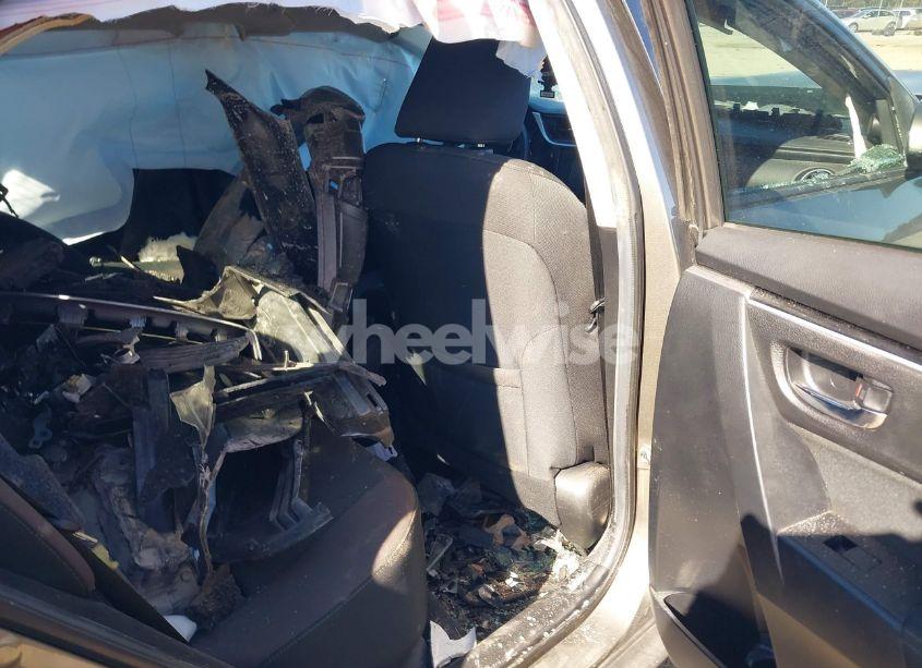 Photo 8 of 2019 Toyota Corolla LE (VIN 2T1BURHE1KC225697)