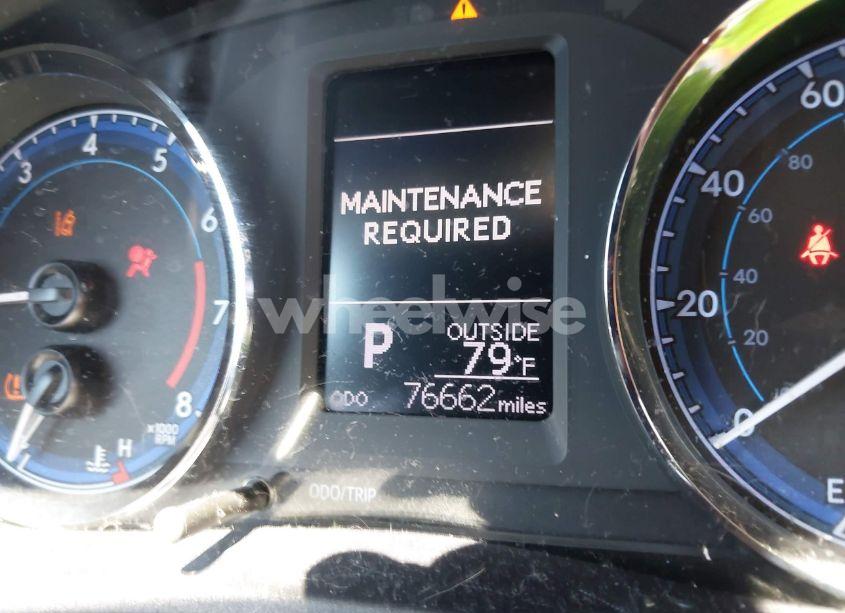 Photo 15 of 2019 Toyota Corolla LE (VIN 2T1BURHE1KC230429)