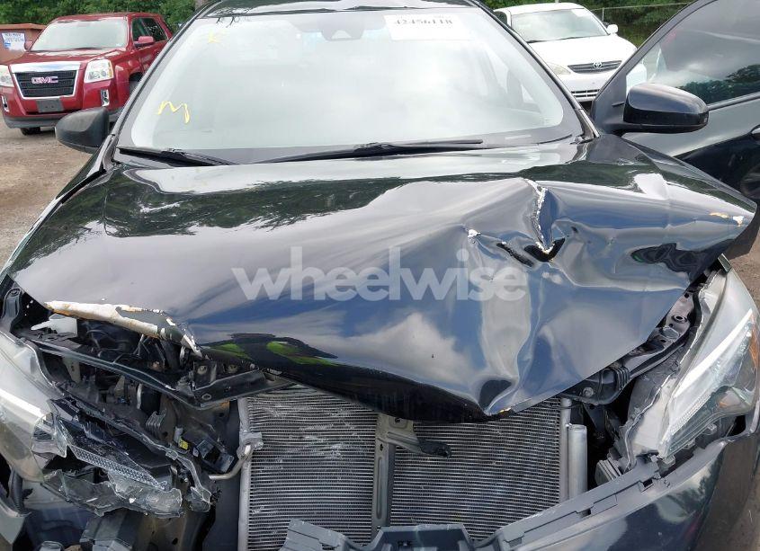 Photo 10 of 2019 Toyota Corolla LE (VIN 2T1BURHE1KC232004)