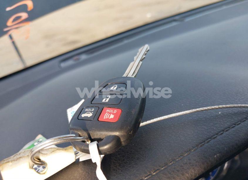 Photo 11 of 2019 Toyota Corolla LE (VIN 2T1BURHE1KC233637)