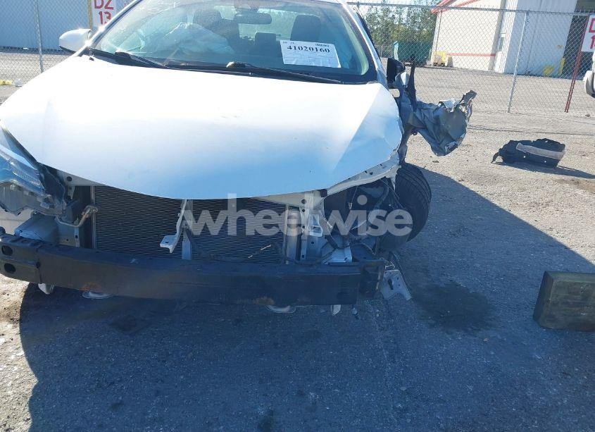 Photo 17 of 2019 Toyota Corolla LE (VIN 2T1BURHE1KC237994)