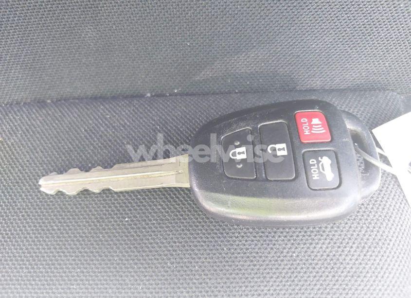 Photo 11 of 2014 Toyota Corolla LE (VIN 2T1BURHE2EC026842)