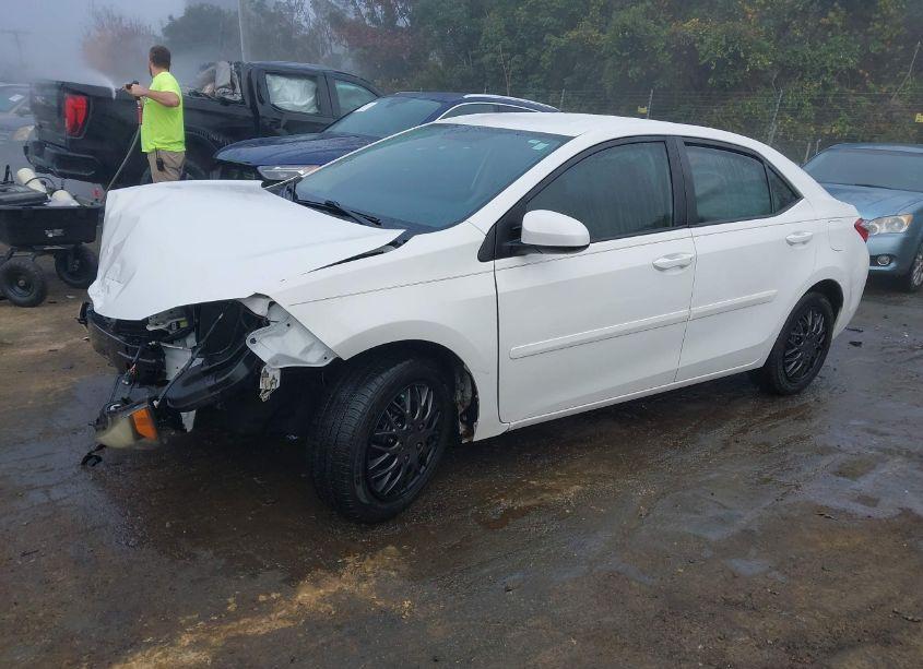 Photo 2 of 2014 Toyota Corolla LE (VIN 2T1BURHE2EC030373)