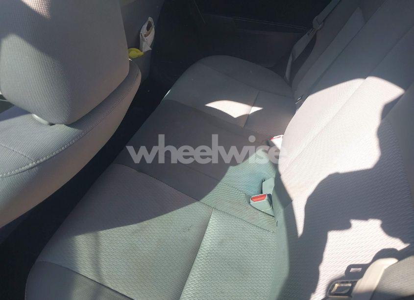 Photo 8 of 2014 Toyota Corolla LE PLUS (VIN 2T1BURHE2EC073742)